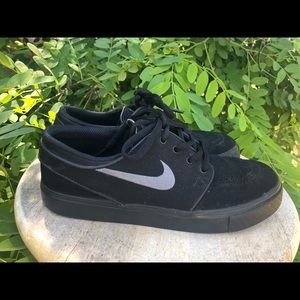Nike Stefan Janoski Shoes